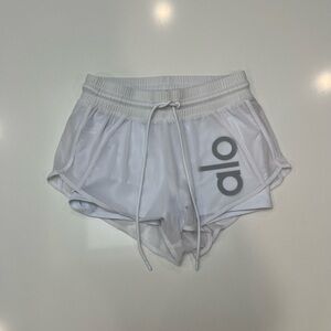 NWOT alo yoga ambiance white on white shorts XXS
